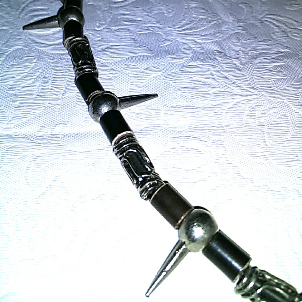 Vintage 90s Metal Spike Necklace (Unisex) - Picture 8 of 8